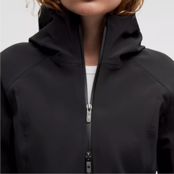 NWOT Lululemon Repel Shell Rain Jacket - Picture 5 of 10